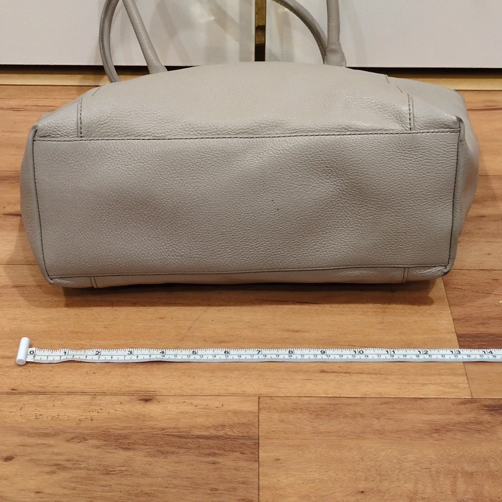 Kate Spade PROJECT Renny Drive Francis in clocktower Taupe Bag STORYBOOK Lining - Picture 9 of 15